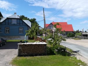 Forssman Übersetzer Typische estnische Holzhäuser in Haapsalu