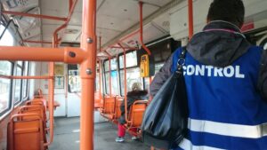 Forssman Übersetzer Internationalismen Kontrolle Straßenbahn Bukarest